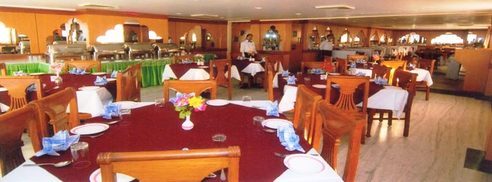 1354/Raj Vilas Palace - Bikaner 04.jpg